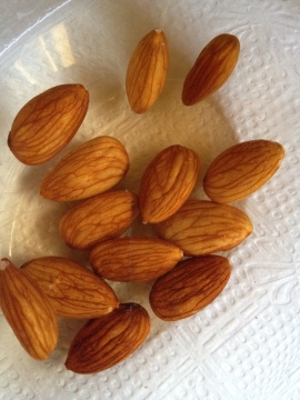 almonds-in-water
